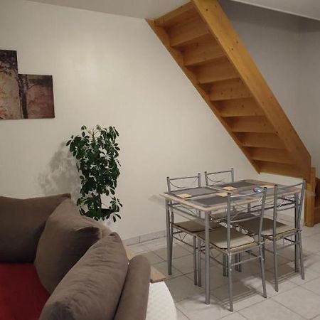 Au Pied Du Chateau 2 ベルガルド・ドゥ・ロアレ 部屋 写真